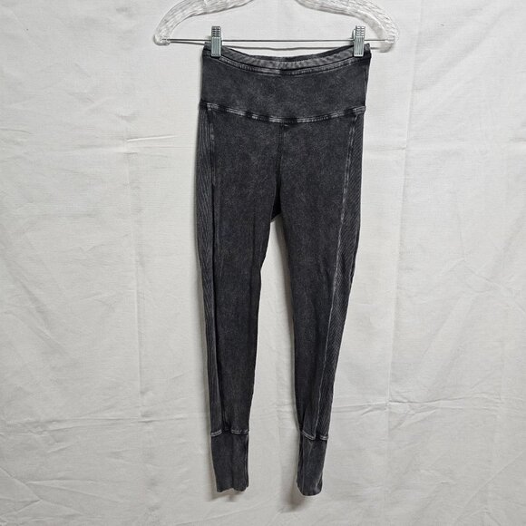 Free People Movement Hot Shot Washed Leggings Size XS Set of two - Picture 4 of 14